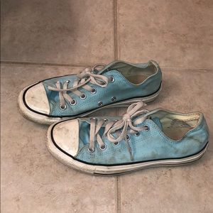 Baby blue women’s converse size 8